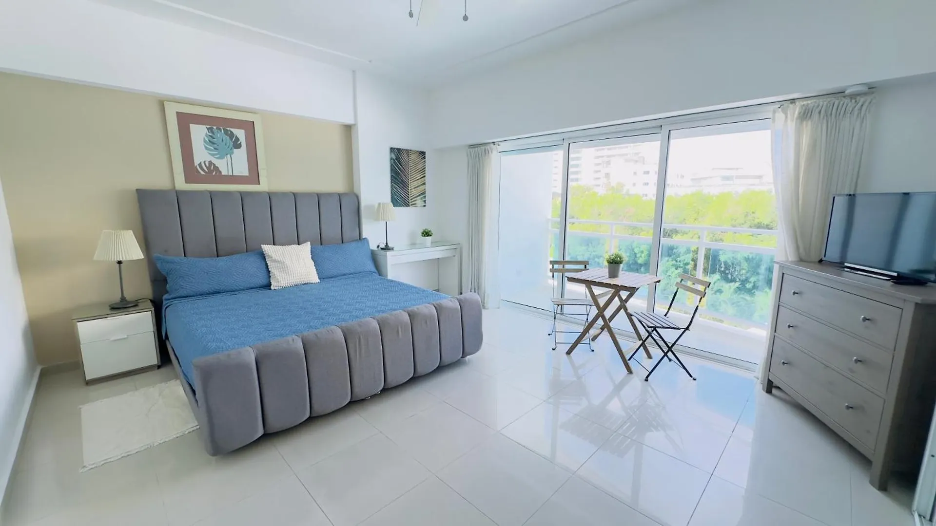 Elegante Aqua Marine Apartamento 璜多里奥